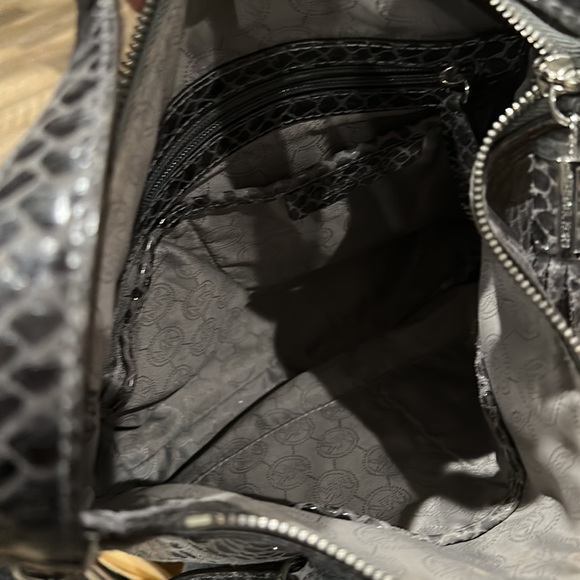 Grey snake embossed Michael Kors purse and matching wallet - Picture 3 of 5